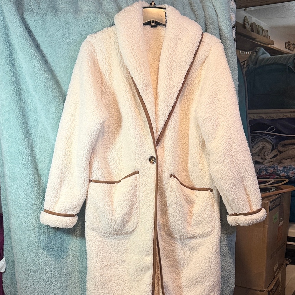 Cuddl Duds Cream Teddy Jacket